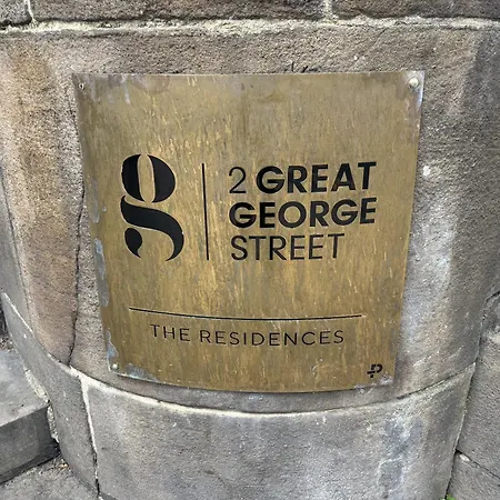 Modern 2-bed 2-bath - Prime Centre Apartment Leeds (West Yorkshire)